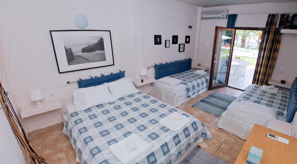 Hotel Idea Fourka Bilik gambar