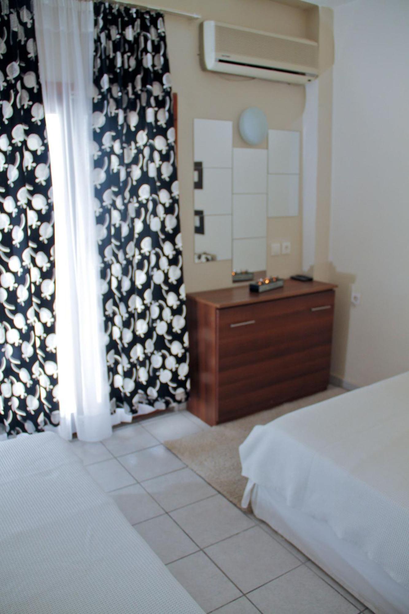 Hotel Idea Fourka Luaran gambar