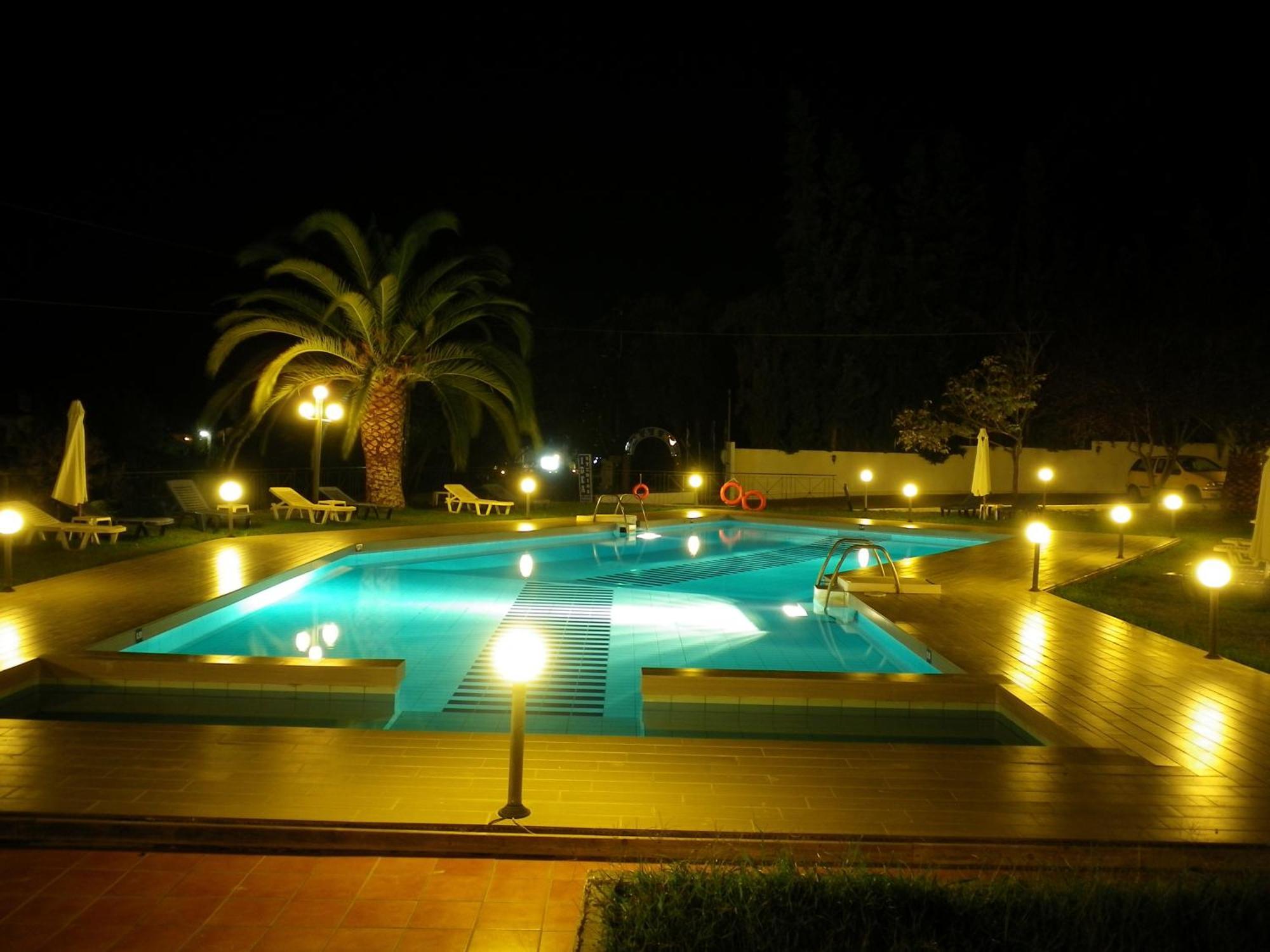 Hotel Idea Fourka Luaran gambar